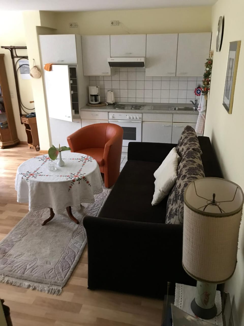 Kitchen or kitchenette, Living room, Photo of the whole room, Seating area