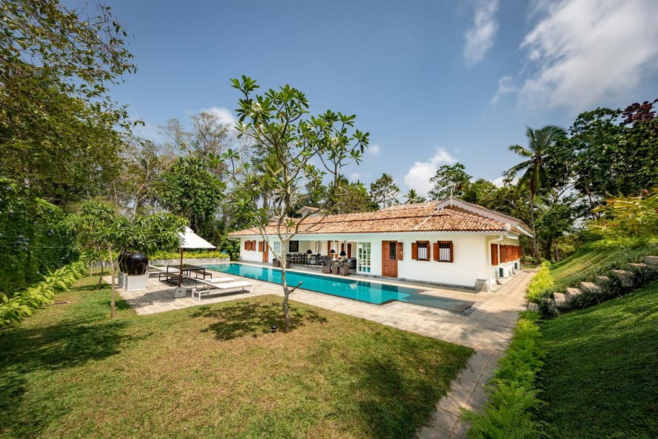 Property building, Natural landscape, Garden, Garden view, Swimming pool