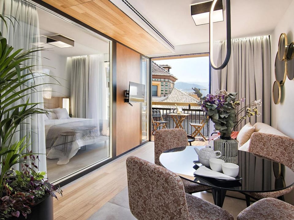 Balcony/Terrace, Other, Photo of the whole room, Seating area, Bedroom