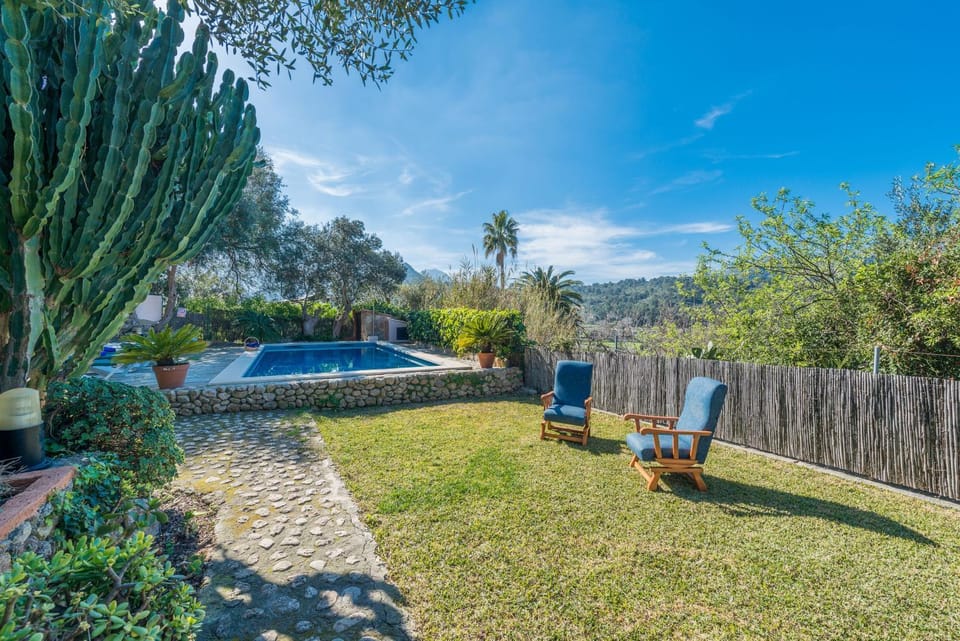 Garden, Swimming pool, Swimming pool