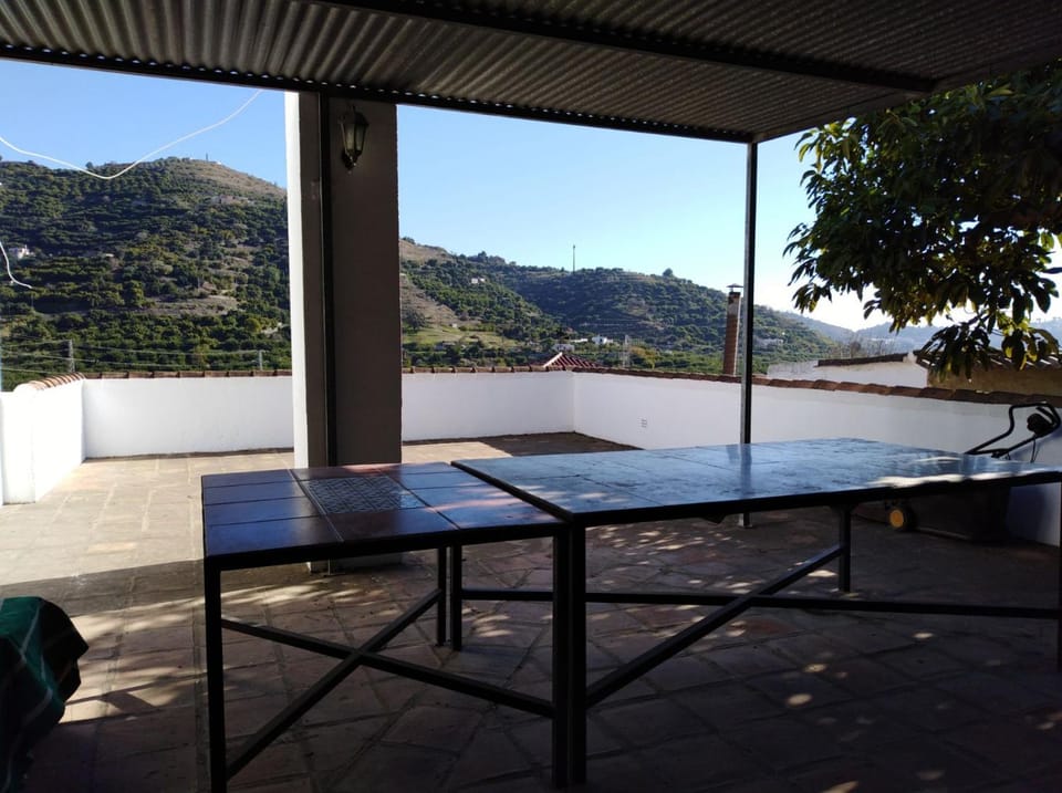 BBQ facilities, Dining area