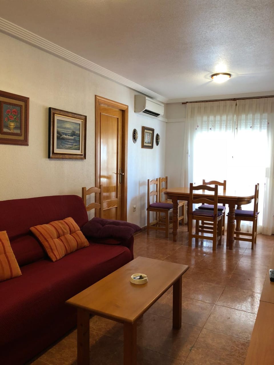 Seating area, Dining area
