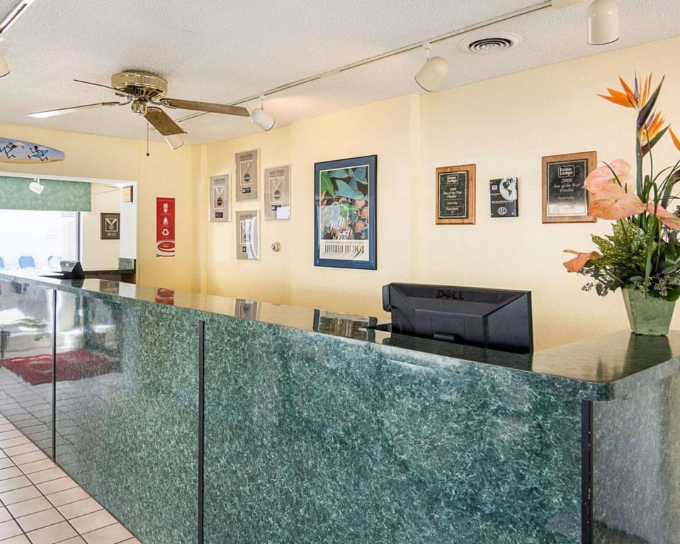 Lobby or reception, On site