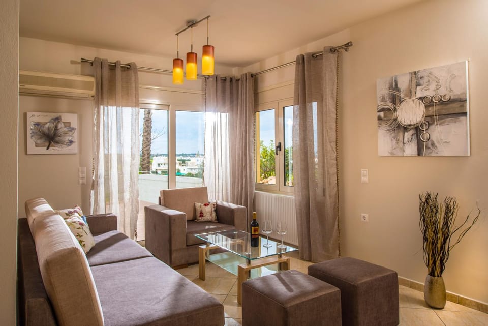 Sunshine Koutouloufari House in Crete