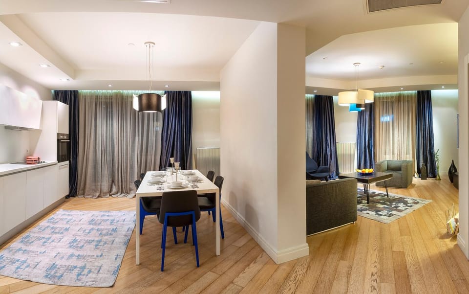 Living room, Seating area, Dining area