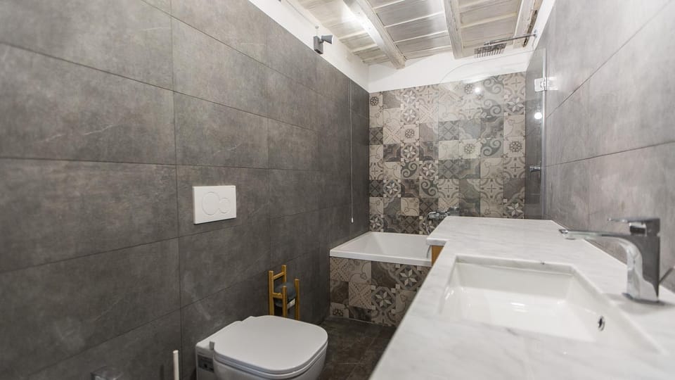 Toilet, Bathroom