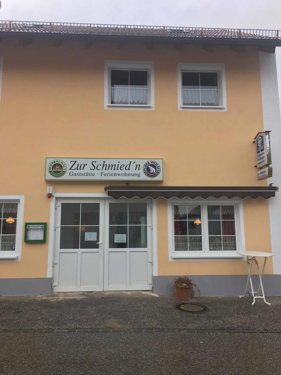 Property building, Facade/entrance