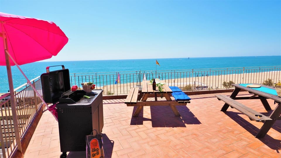 BBQ facilities, Balcony/Terrace, Sea view