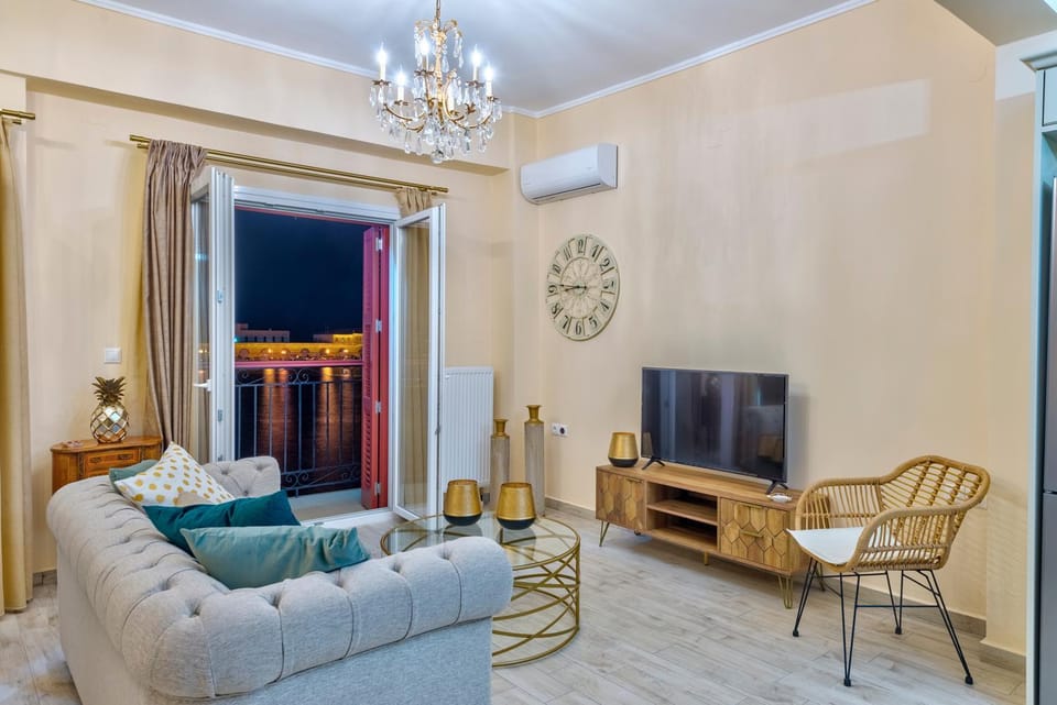 TV and multimedia, Balcony/Terrace, Living room, Seating area