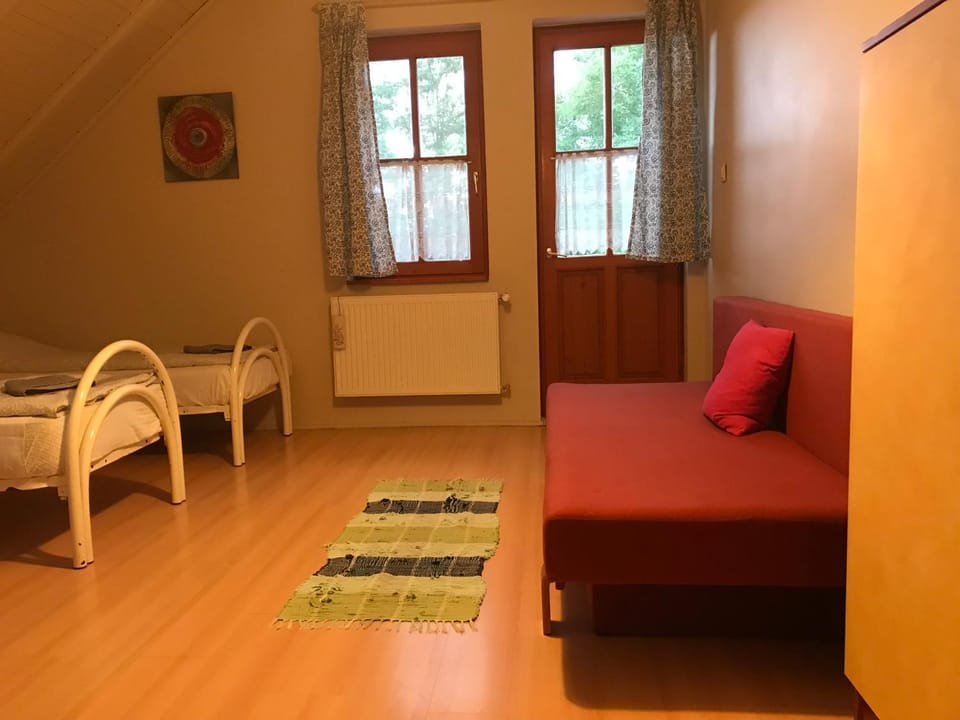 Cosy rooms on the lake near Budapest and the Airport Bed and Breakfast in Hungary