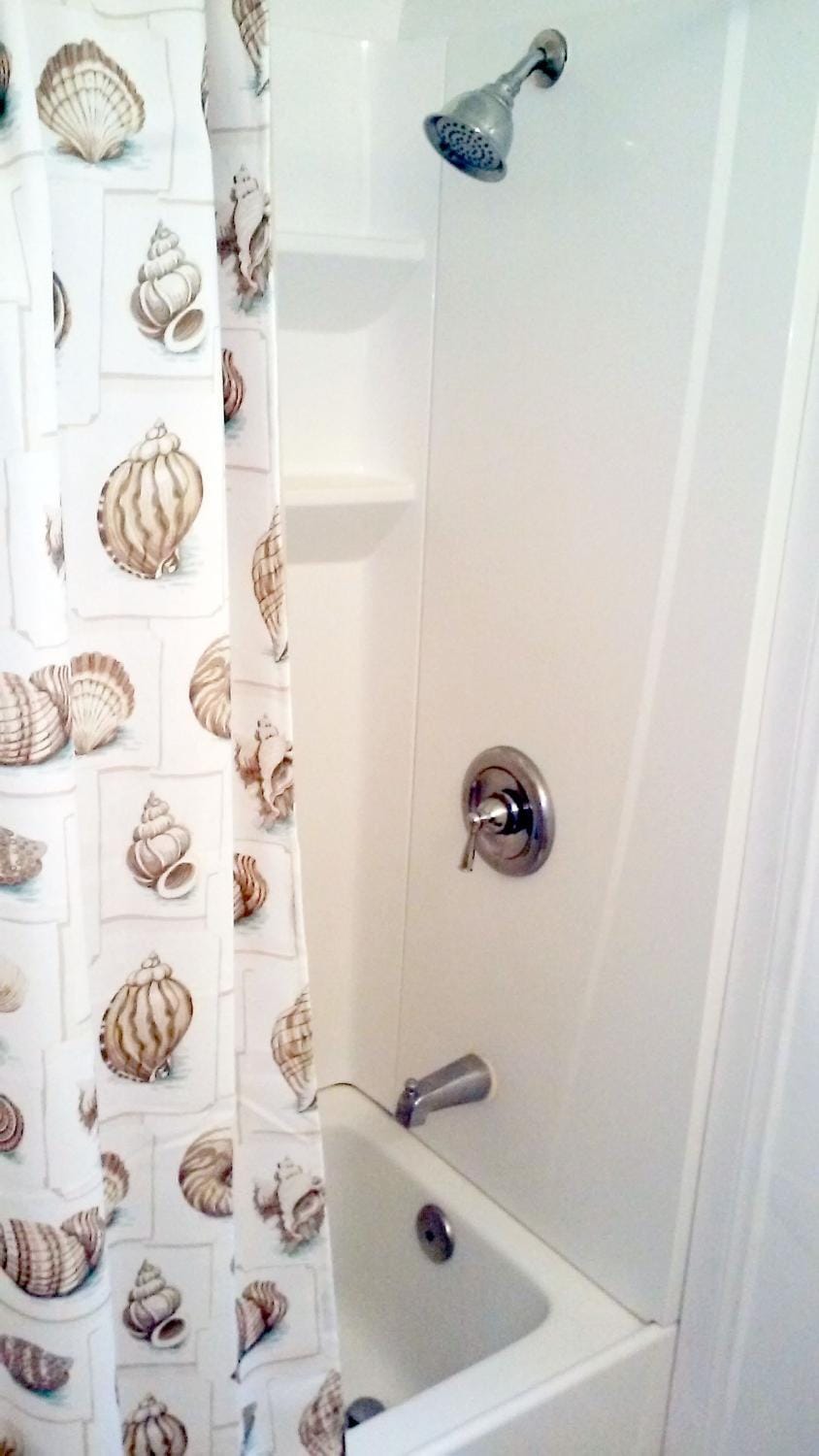 25 Steps to the Beach Apartment in Balboa Peninsula