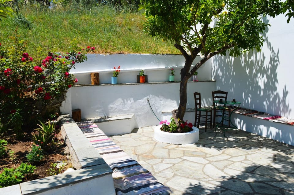 Alikias Country House House in Sporades, Greece