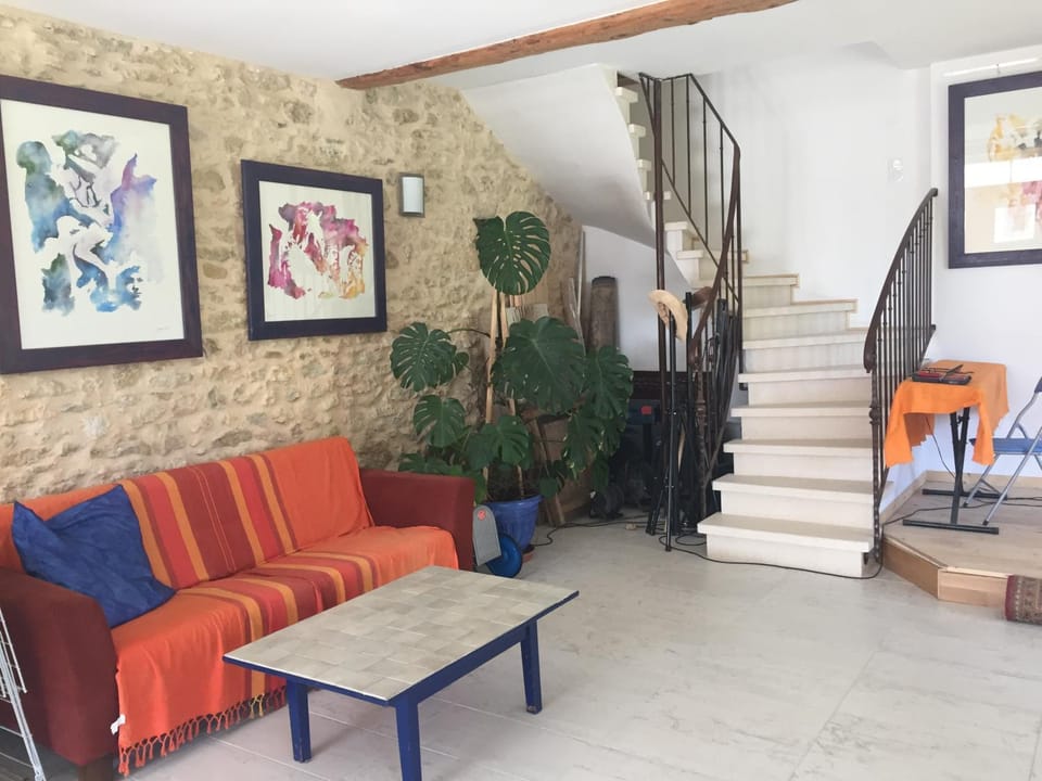 la maison ocre Bed and Breakfast in Occitanie