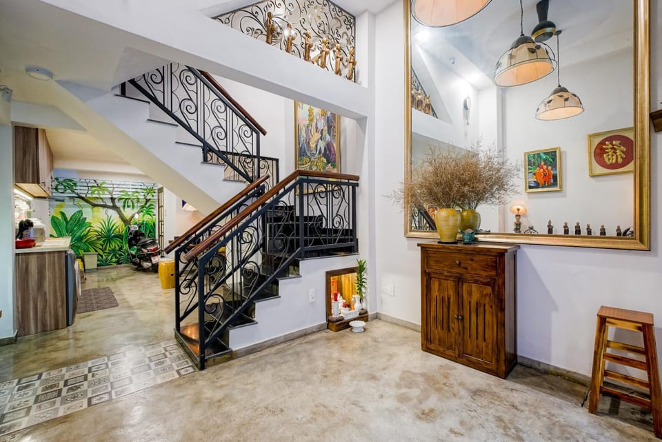 Mira Moon - Calmette Bed and Breakfast in Ho Chi Minh City