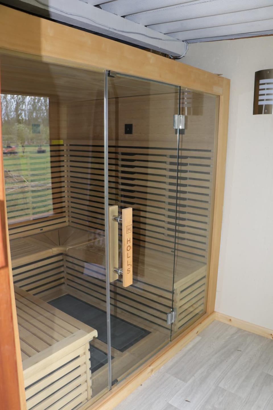 Sauna, Internal: Not applicable to any particular room