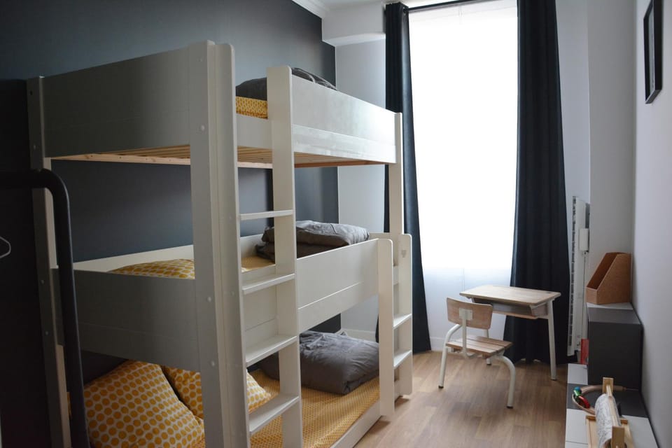 Bed, Photo of the whole room, Bedroom, bunk bed