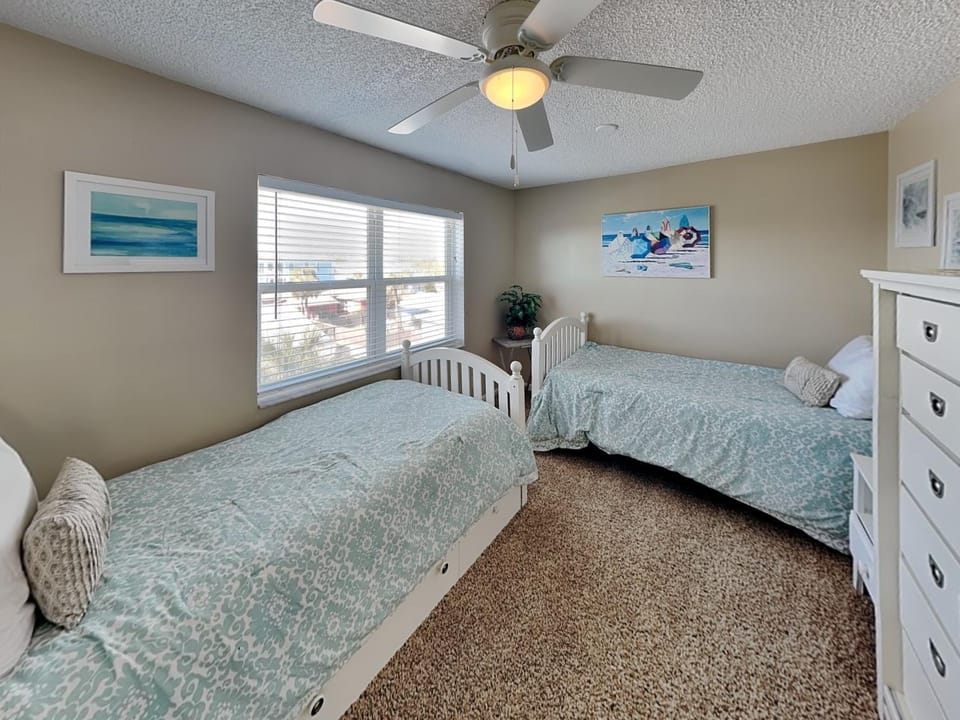Surfside Six E Unit 5 Apartment in Saint Augustine Beach