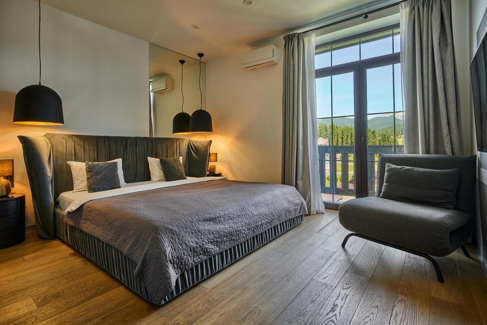 Bed, View (from property/room), Photo of the whole room, Bedroom, safe, air conditioner