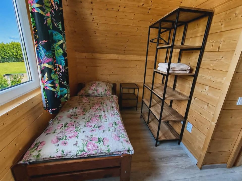 Kudowskie Chatynki Domki Całoroczne MINI ZOO Apartment in Lower Silesian Voivodeship