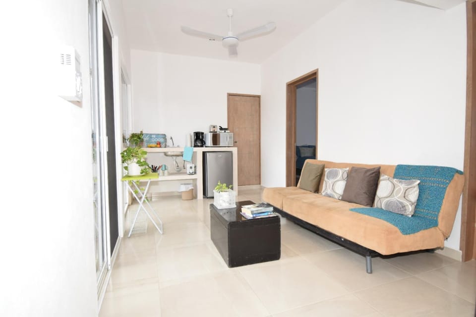 Living room, Communal kitchen, Area and facilities