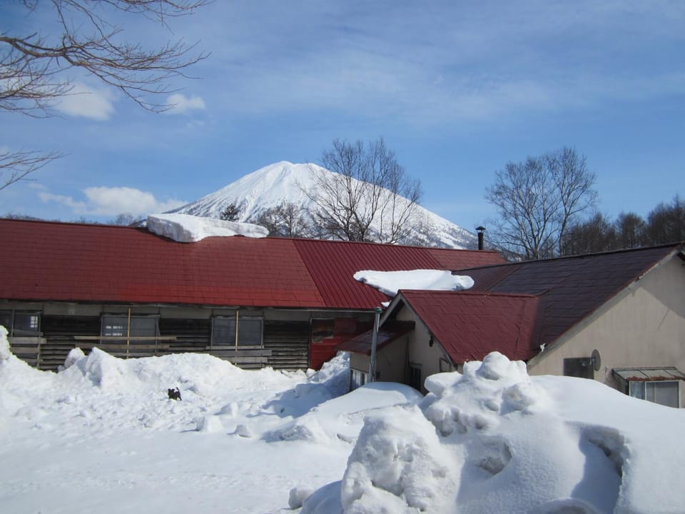 Facade/entrance, Winter