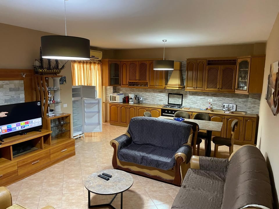 Lovely place. Close to beach & Boulevard Apartment in Vlorë