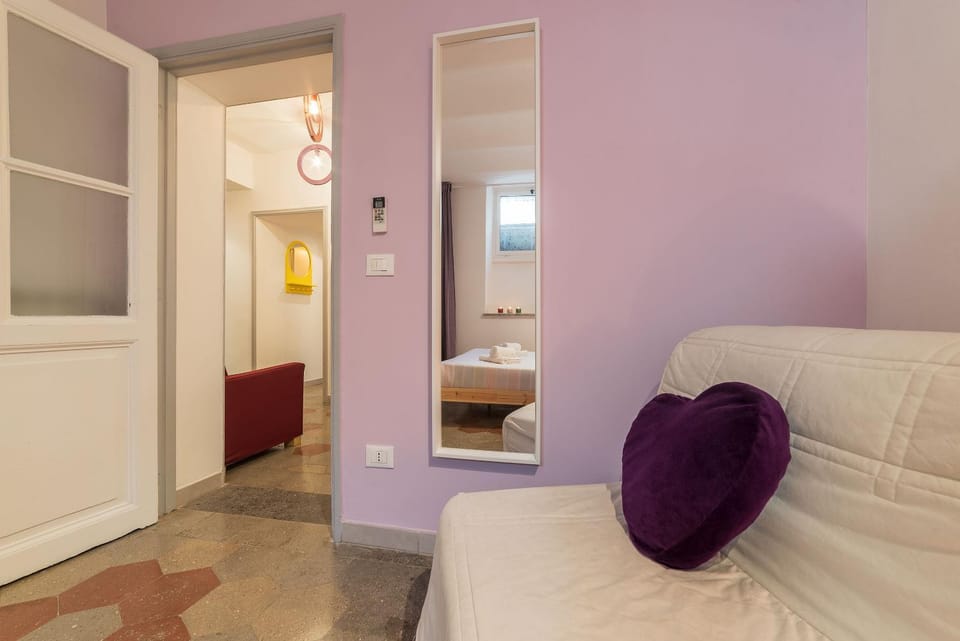 Qflat Colosseum Lovely Monti Apartment in Rome