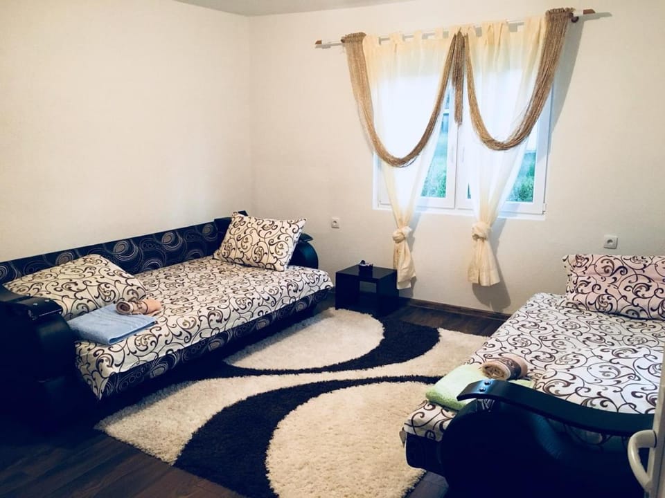 Apartmani ,,Bato,, Apartment in Zlatibor District, Serbia