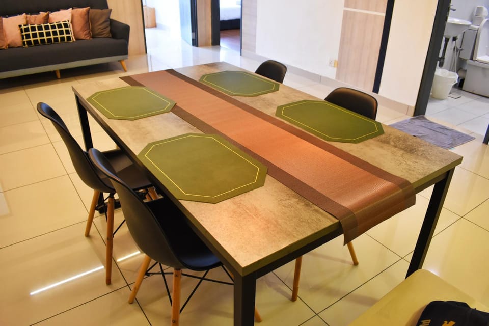 DaMen Homestay @SubangHomeStay Apartment in Subang Jaya