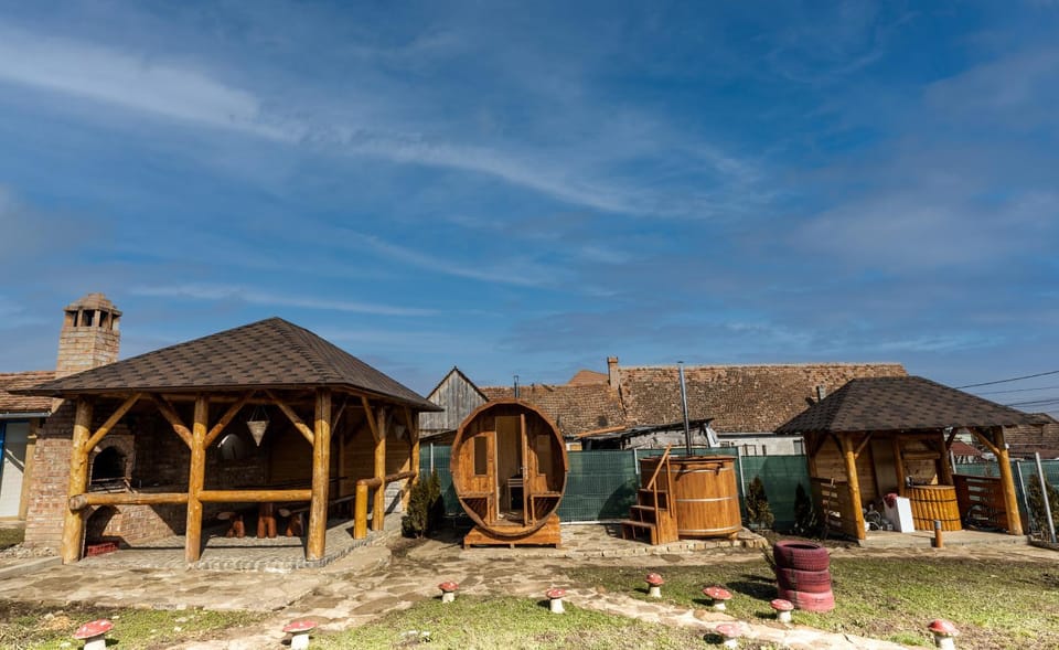 Sauna, Inner courtyard view