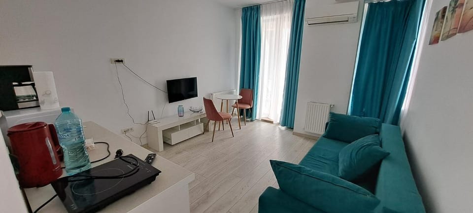 Green Marina Studio 13 Summerland Apartment in Constanta