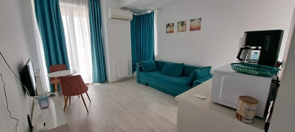 Green Marina Studio 13 Summerland Apartment in Constanta