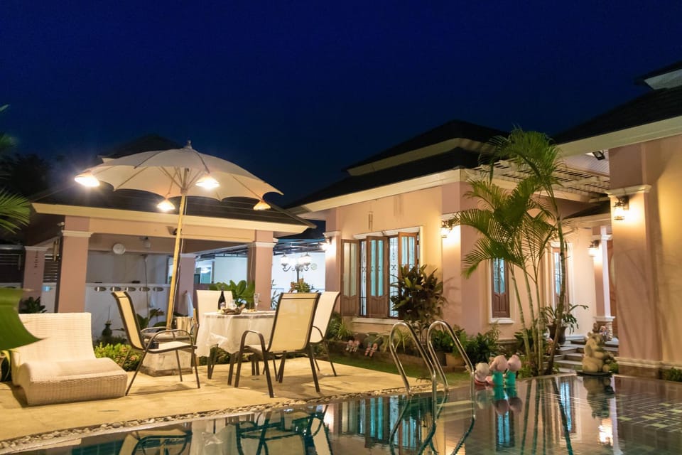 Night, On site, Swimming pool