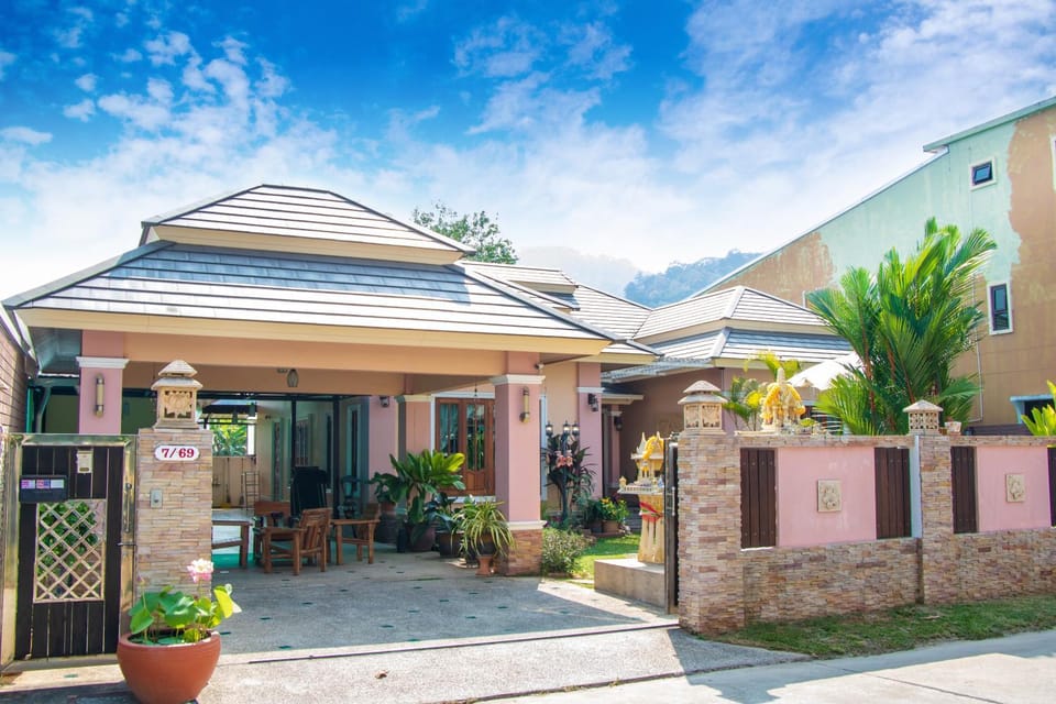Pimchana mountain pool villa phuket Villa in Kathu