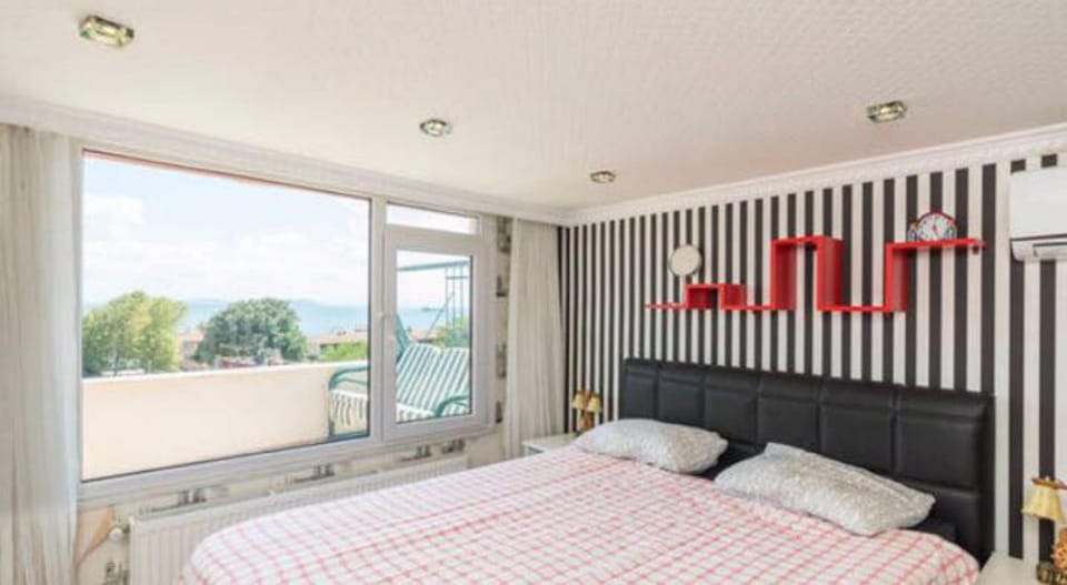 Front of Sea View Apartments Sultanahmet SEA VIEW Apartment in Istanbul