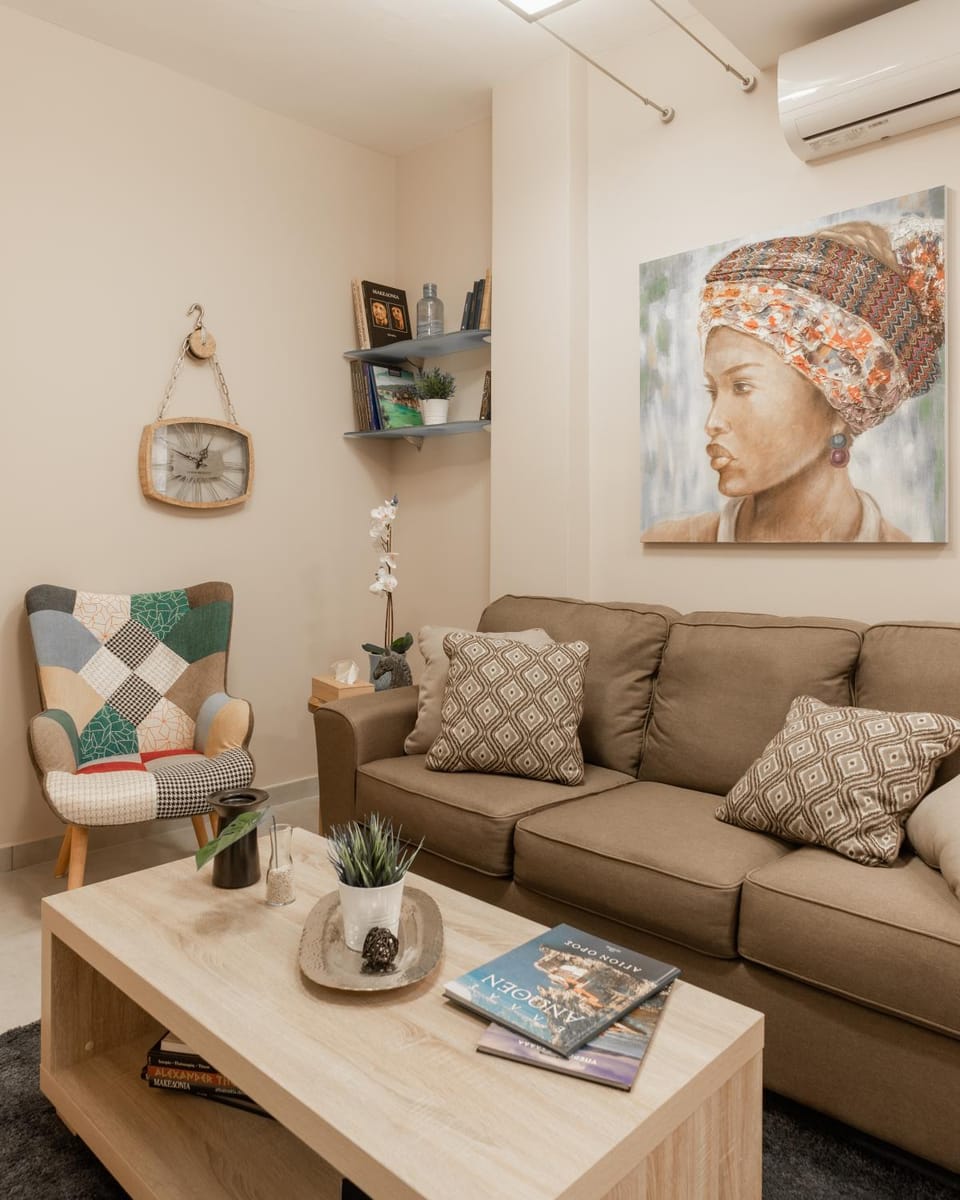 Living room, Seating area