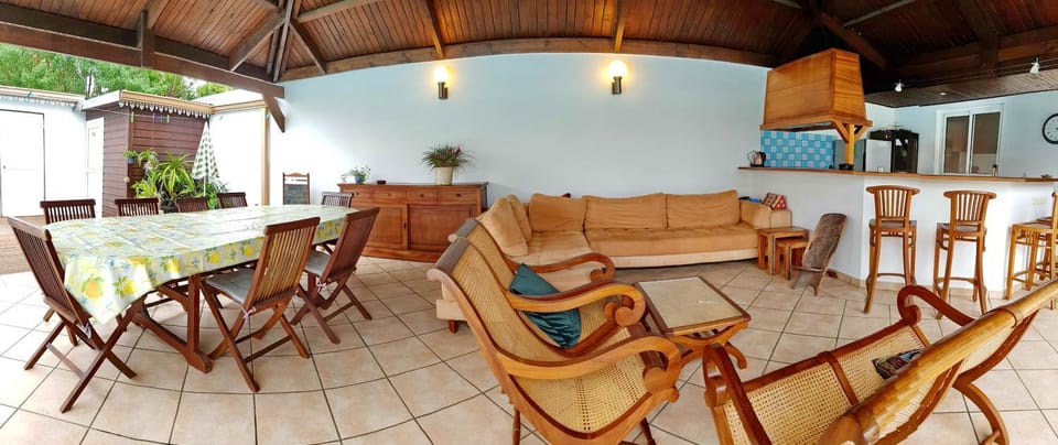 Patio, BBQ facilities, Living room, Lounge or bar, Seating area, Dining area, Swimming pool, Swimming pool