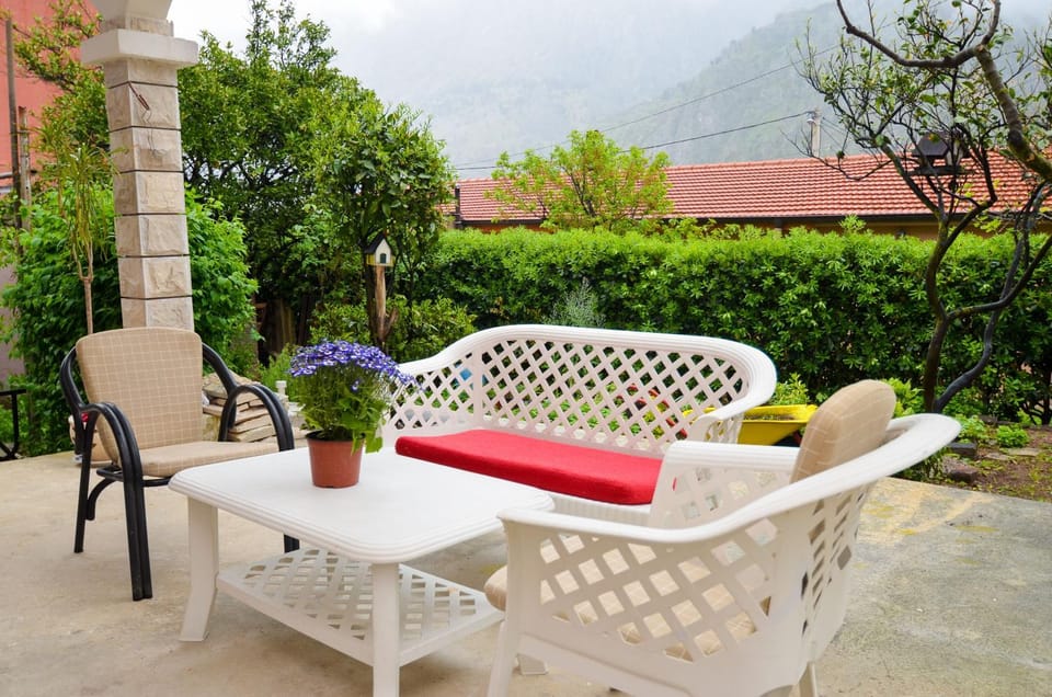 Patio, Garden, Balcony/Terrace