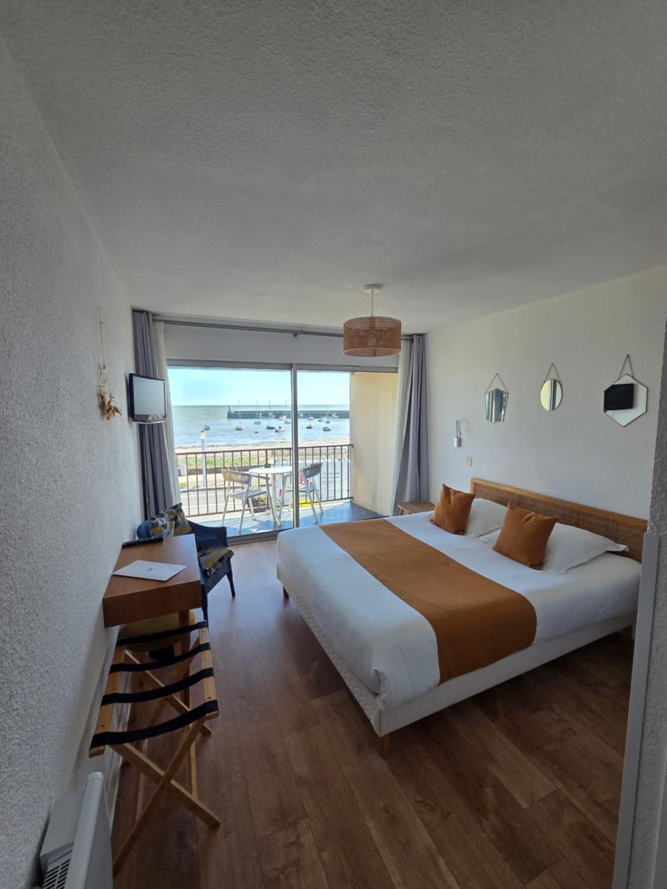 Hôtel du Port Bar Restaurant Hotel in Brittany