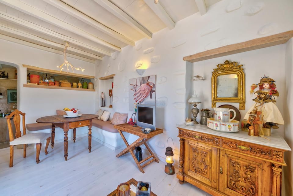 MEGAS GIALOS HARMONY House in Decentralized Administration of the Aegean