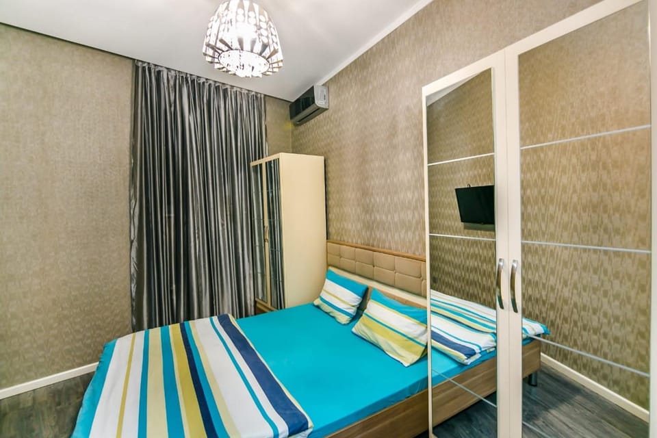 Bed, Bedroom, flat iron, wardrobe