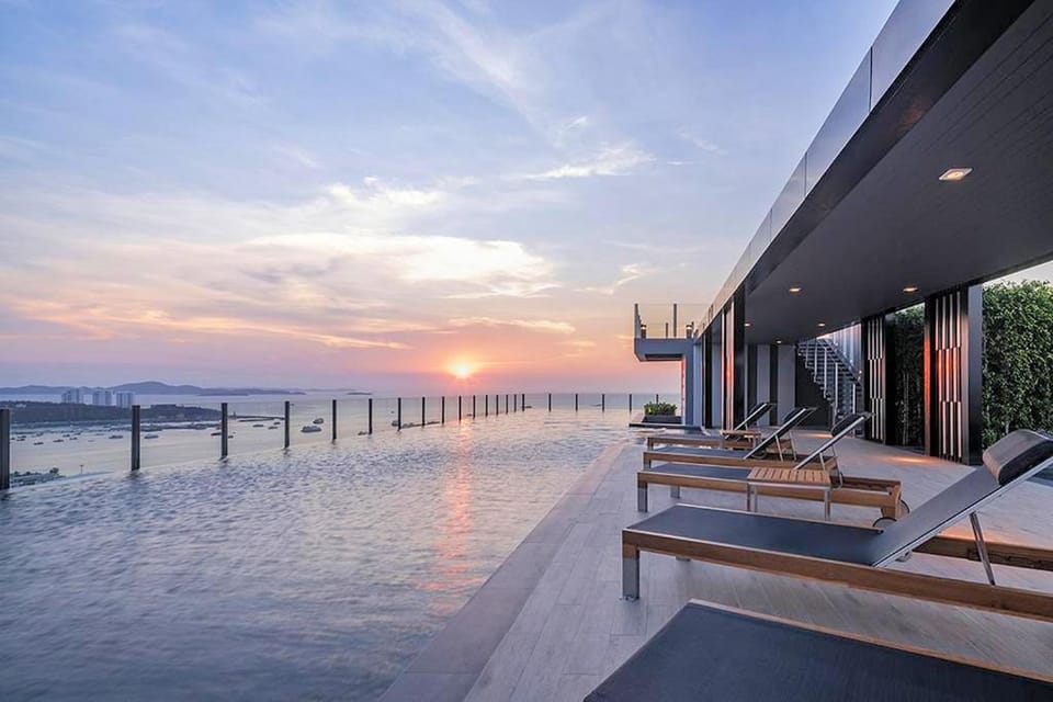 The Base Central Pattaya By Pattaya Holiday Apartment in Pattaya City