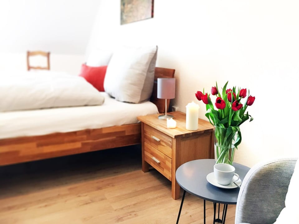 Other, Photo of the whole room, Decorative detail, Bedroom