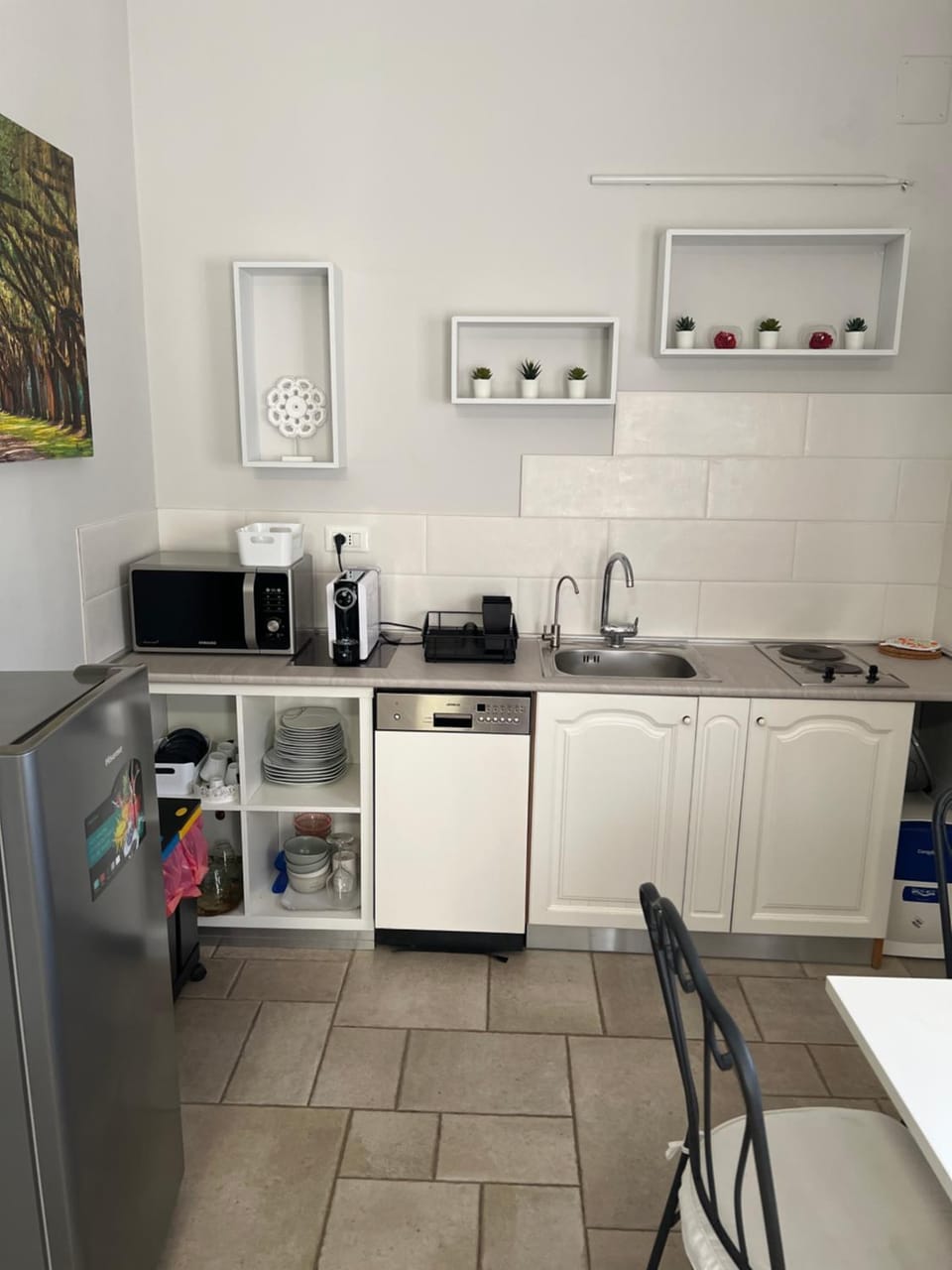 Kitchen or kitchenette