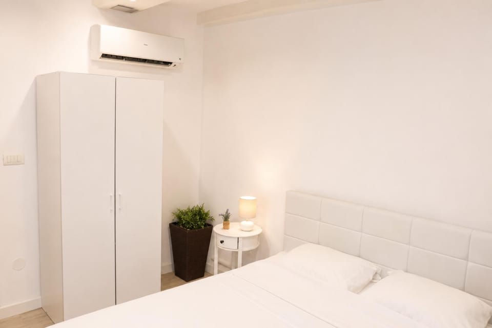 Trogir Square Apartment Bed and Breakfast in Trogir