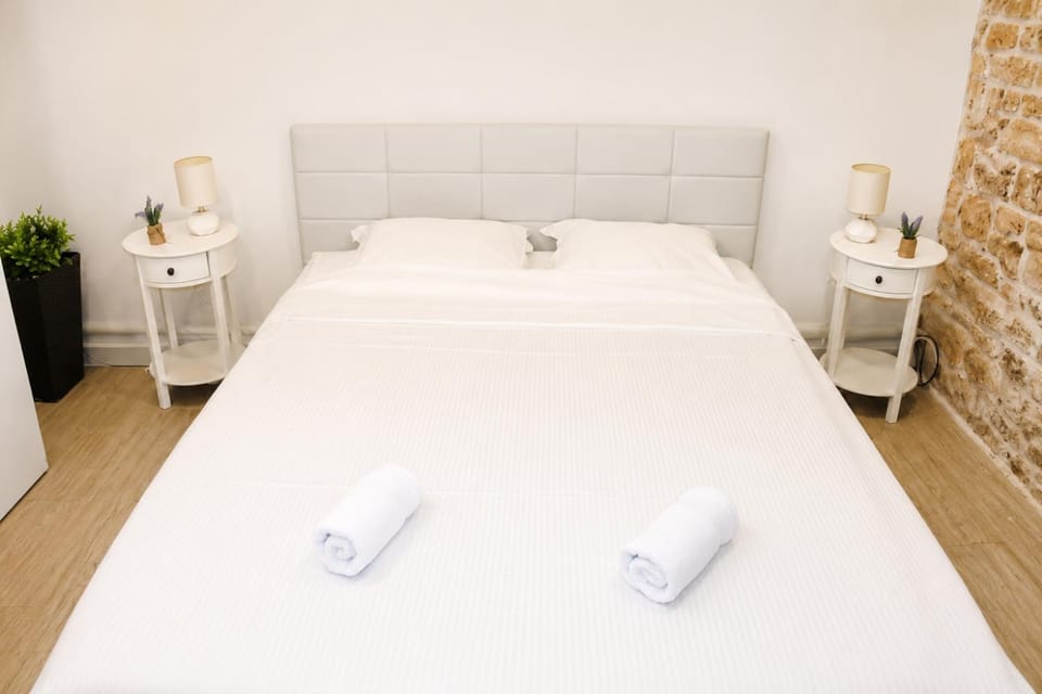 Trogir Square Apartment Bed and Breakfast in Trogir