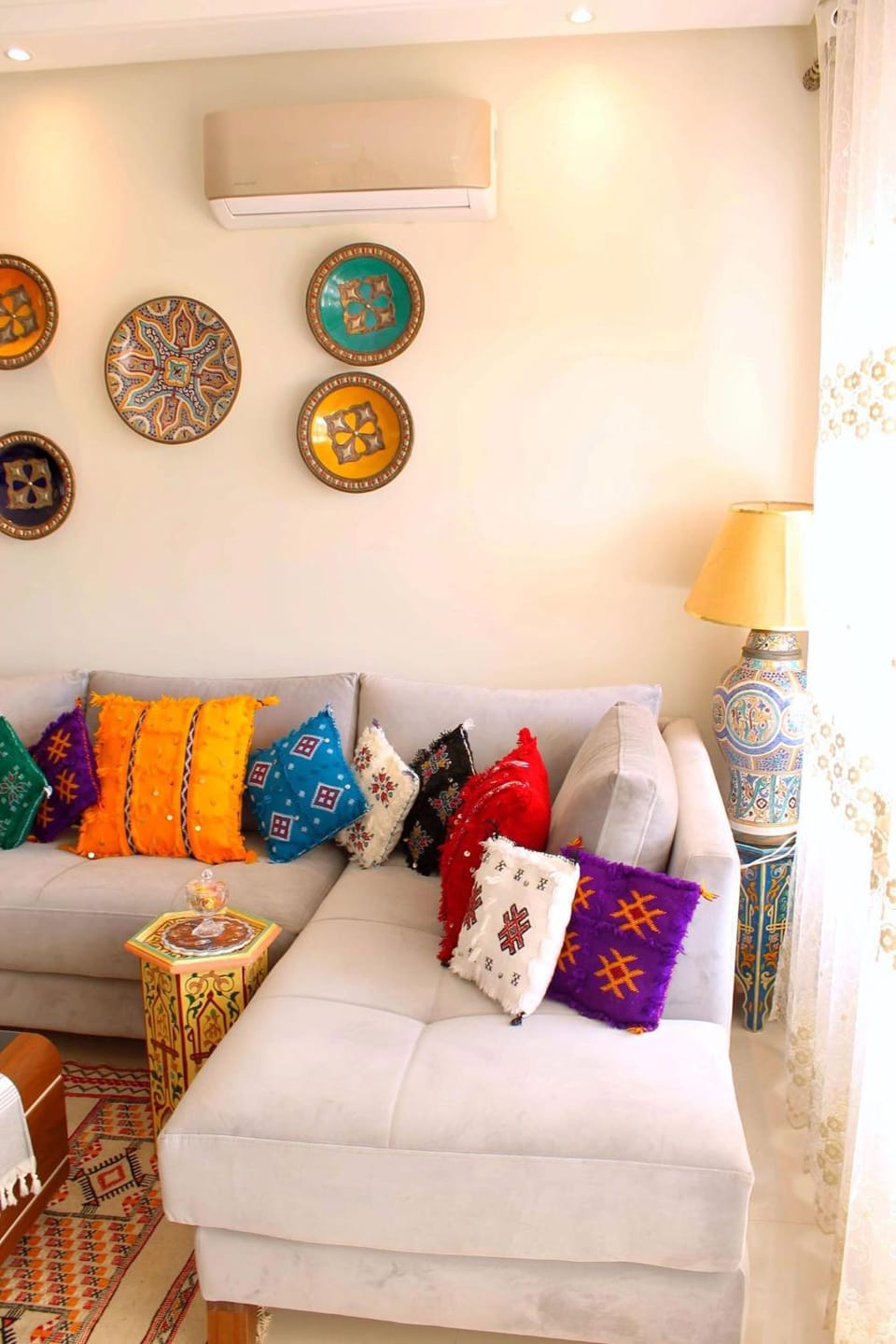 Living room, Seating area