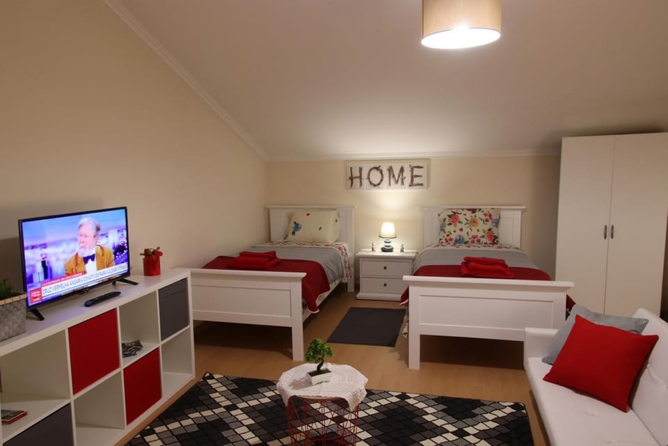 Communal lounge/ TV room, Photo of the whole room