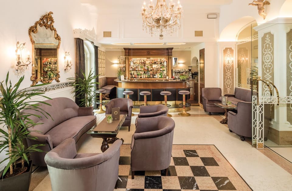 Lounge or bar