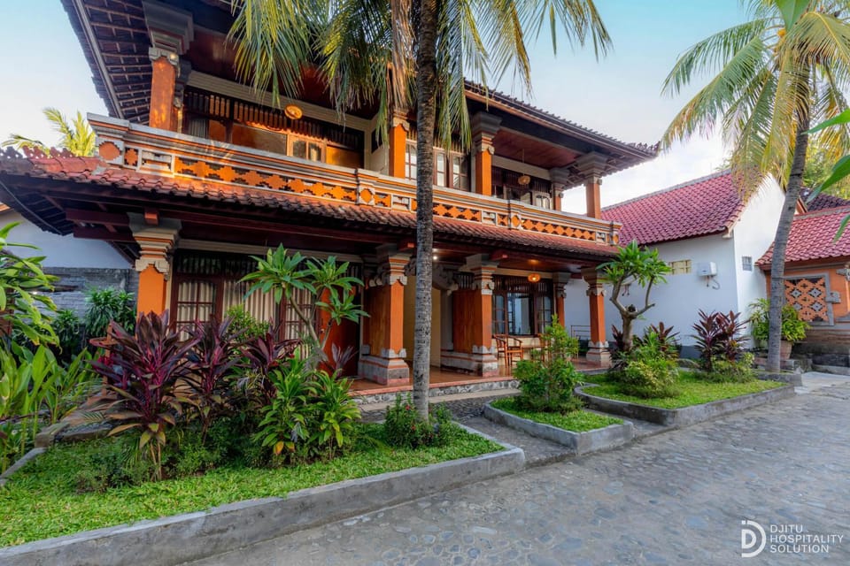 Property building, Garden